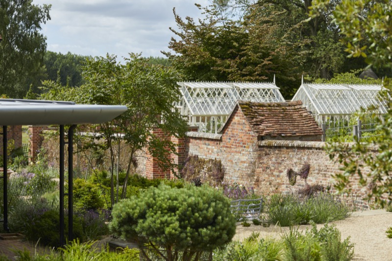 Sidebar random image