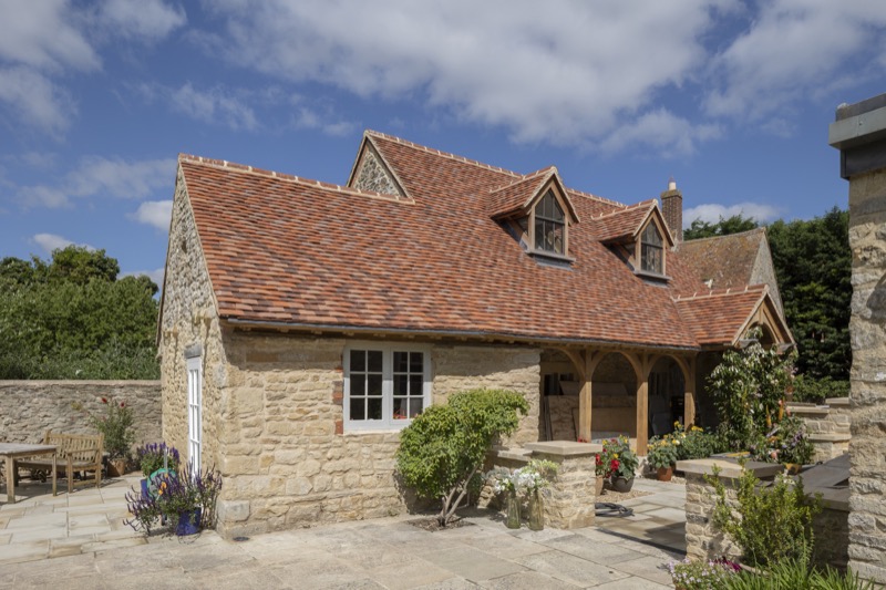 A classic barn & dovecote reborn as a wonderful library