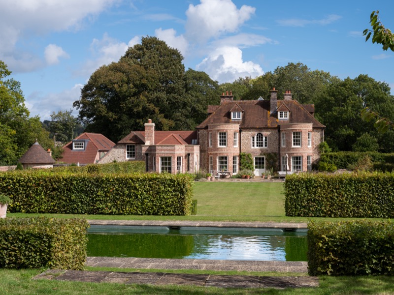 Sidebar random image